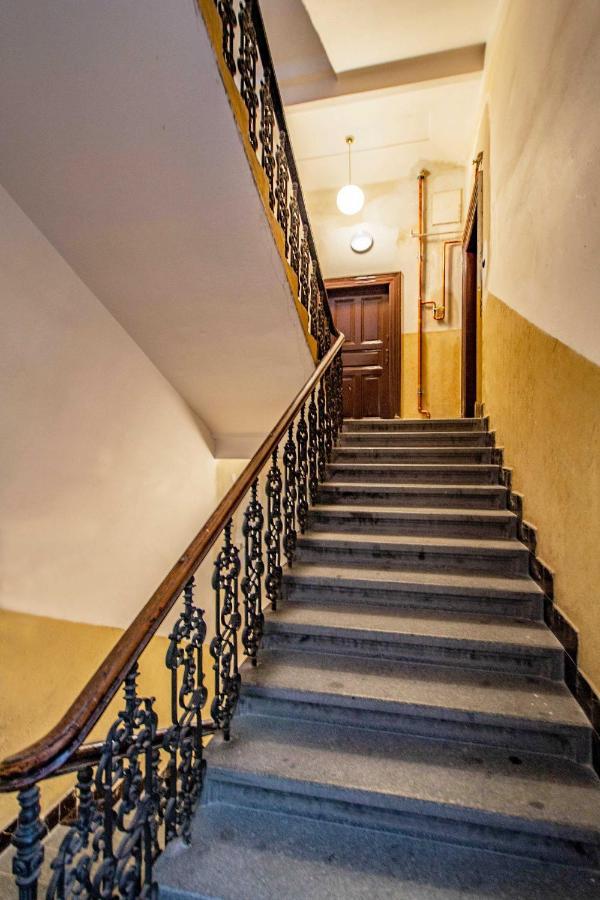 Apartament 3Bdr Oasis In The Heart Of Praga Zewnętrze zdjęcie